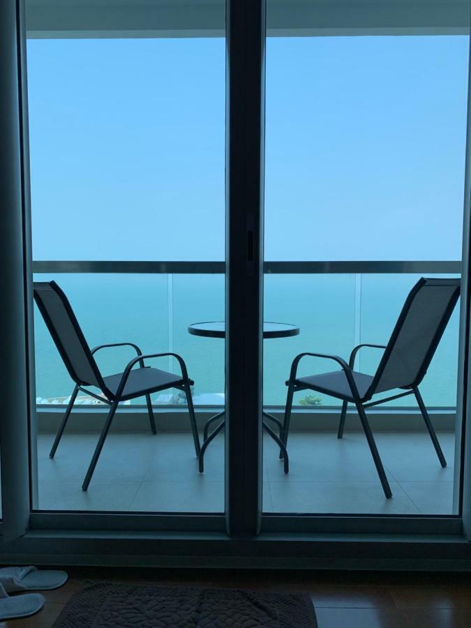 Luxurious Beachfront Pattaya Ngoại thất bức ảnh
