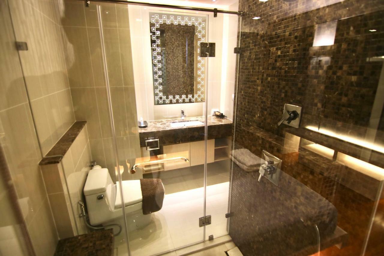Luxurious Beachfront Pattaya Ngoại thất bức ảnh