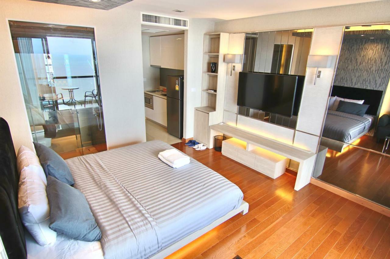 Luxurious Beachfront Pattaya Ngoại thất bức ảnh