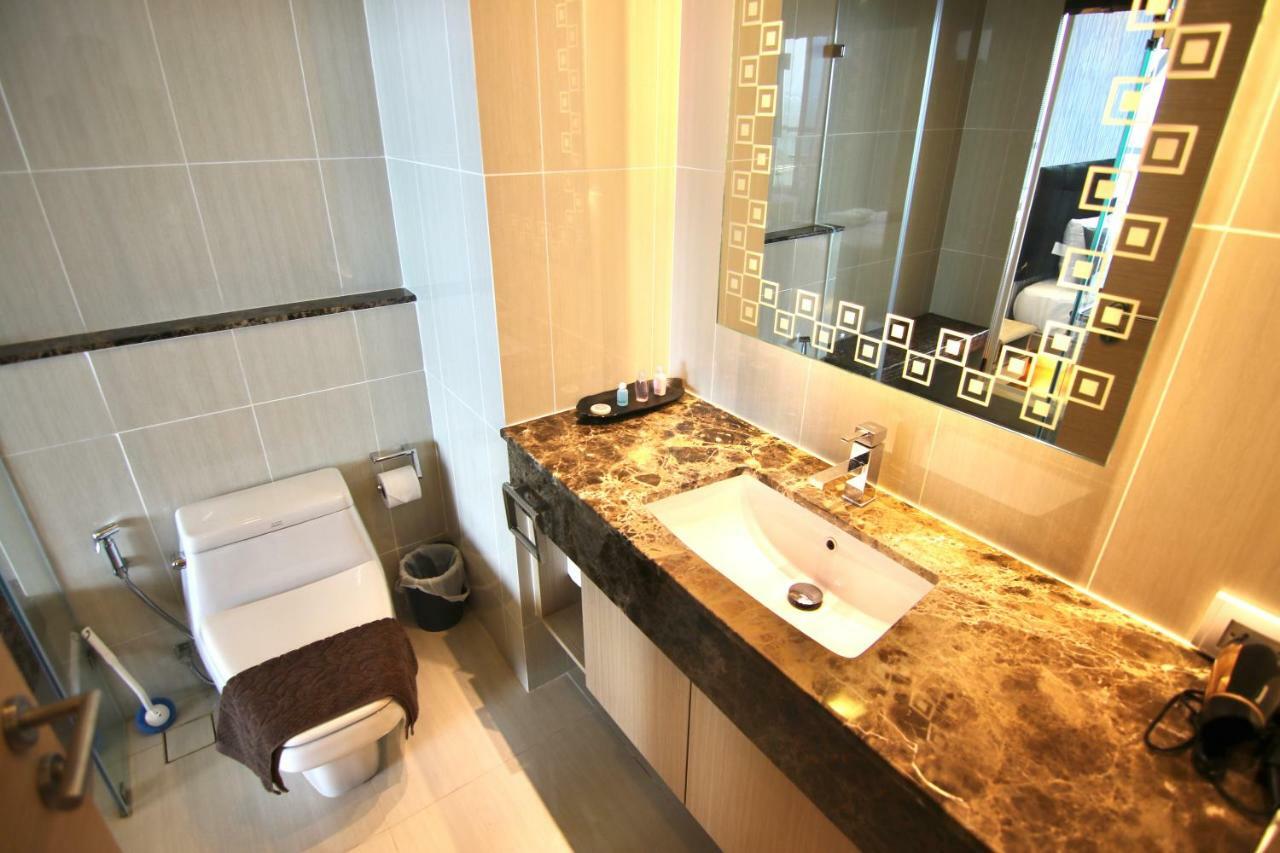 Luxurious Beachfront Pattaya Ngoại thất bức ảnh