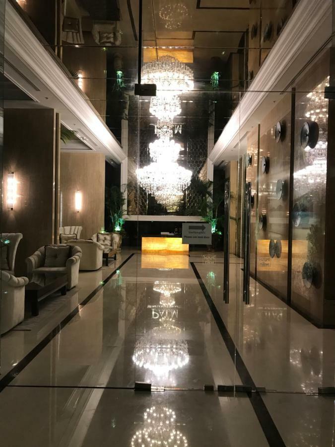 Luxurious Beachfront Pattaya Ngoại thất bức ảnh