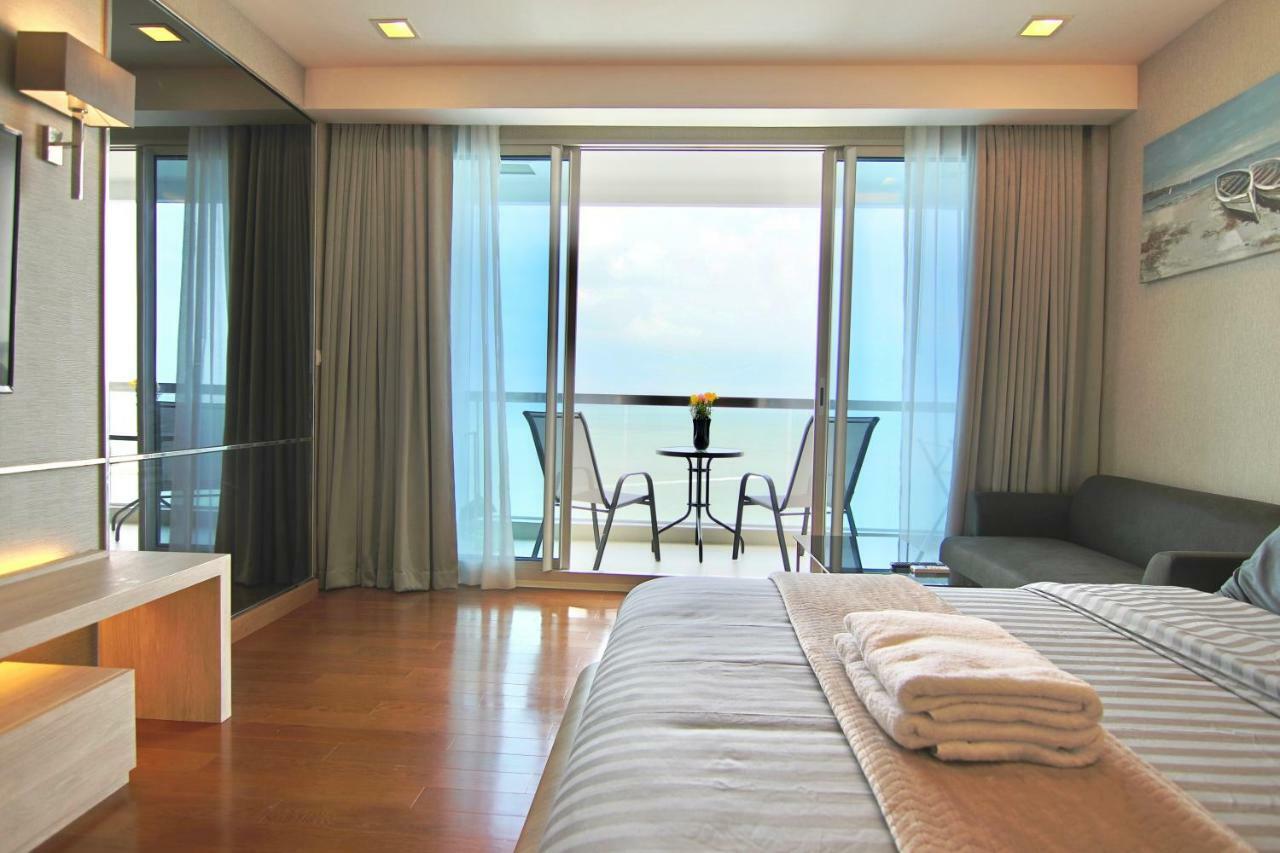 Luxurious Beachfront Pattaya Ngoại thất bức ảnh