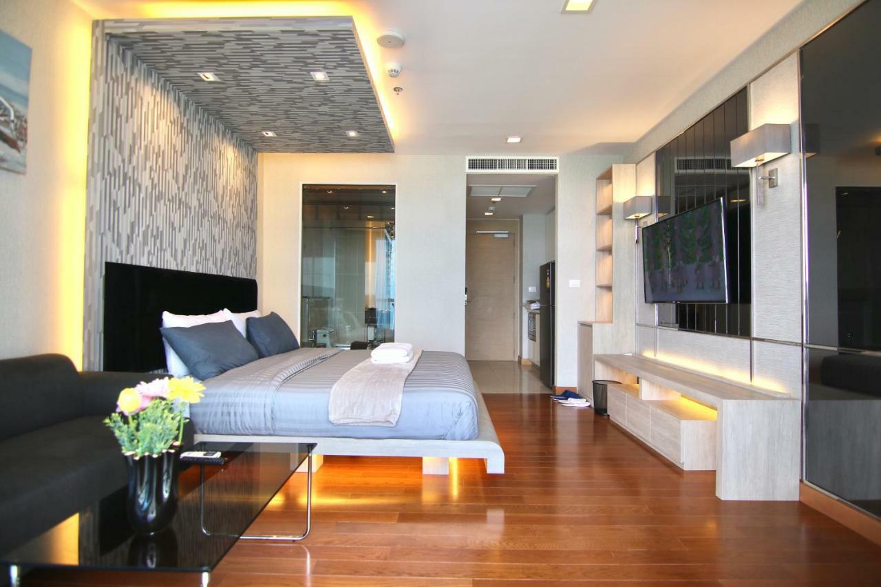 Luxurious Beachfront Pattaya Ngoại thất bức ảnh