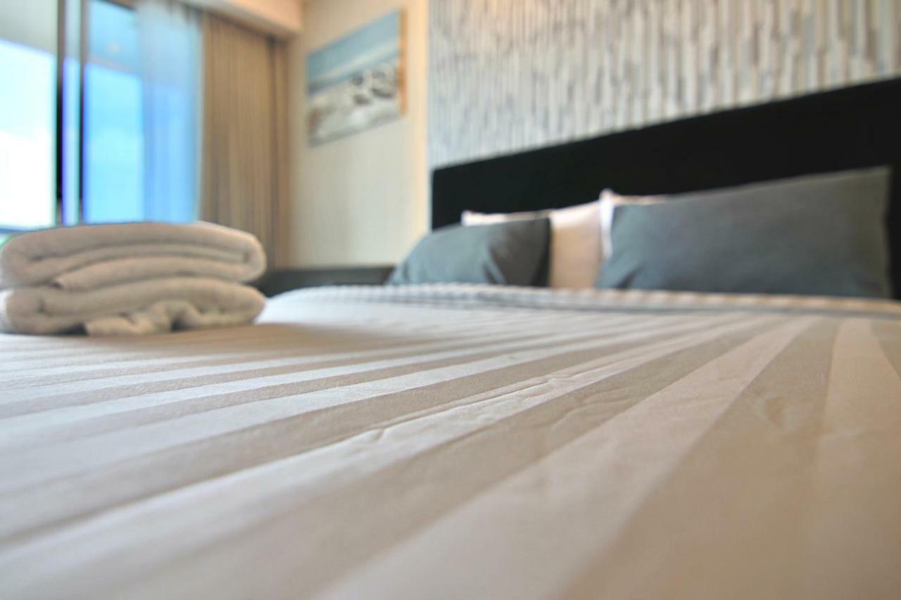Luxurious Beachfront Pattaya Ngoại thất bức ảnh